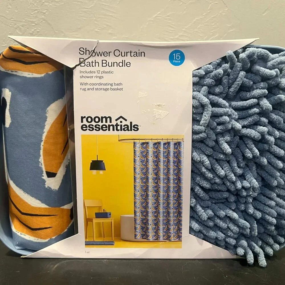 Brand New in Package Room Essentials 15pc Bananas Shower Curtain Set, Blue.